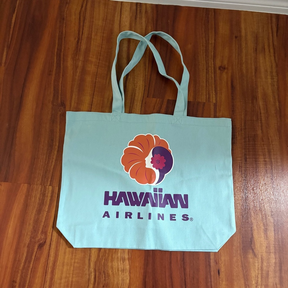Authentic  Hawaiian Airlines blue cavas tote bag (authentic)
